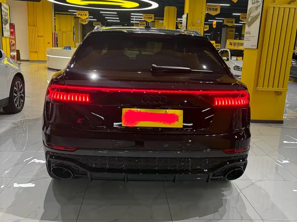 صورة 4 - Audi RS Q8