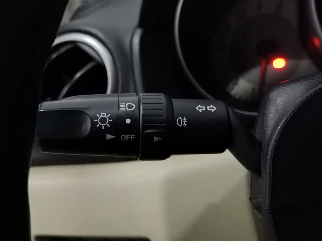 Mazda 3 2011 2010 1.6L Manual Classic Fashion