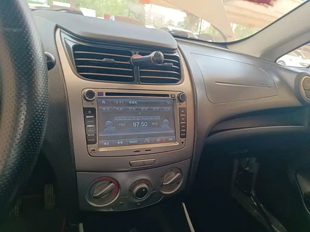 Chevrolet Sail 2014 2013 Sedan 1.4L Manual Happiness Edition II