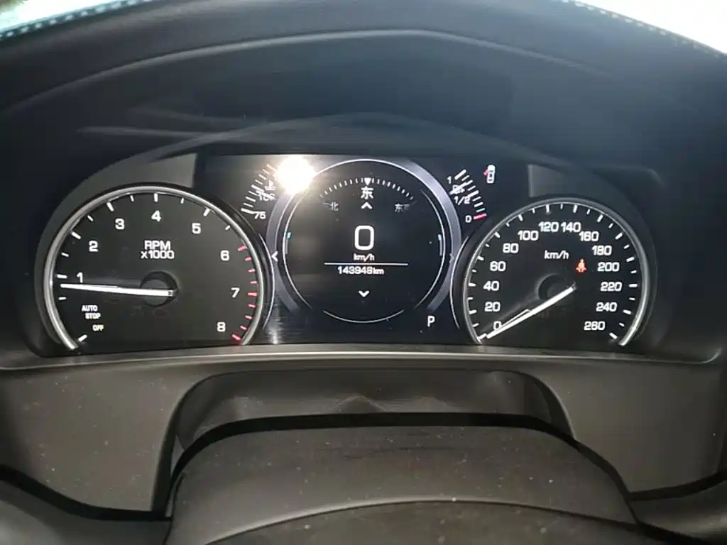 Фото 12 - Cadillac CT6