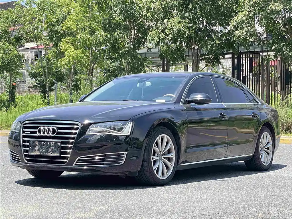 Photo 1 - Audi A8