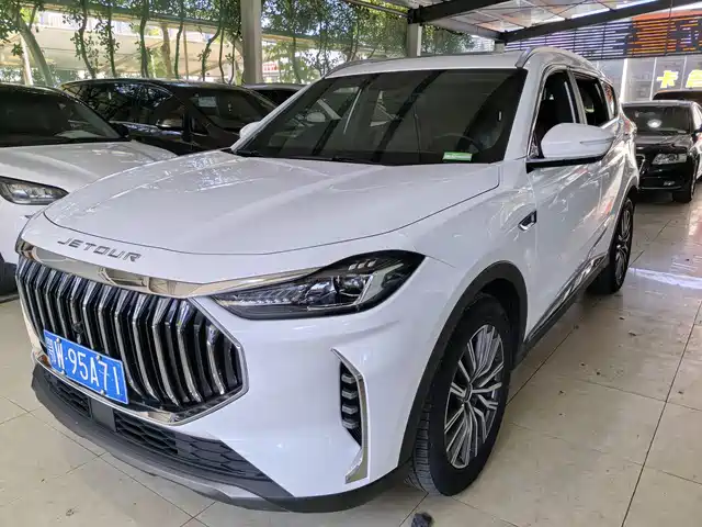 Jetour X70 PLUS 2023 1.5T DCT Warrior PLUS 7-seater