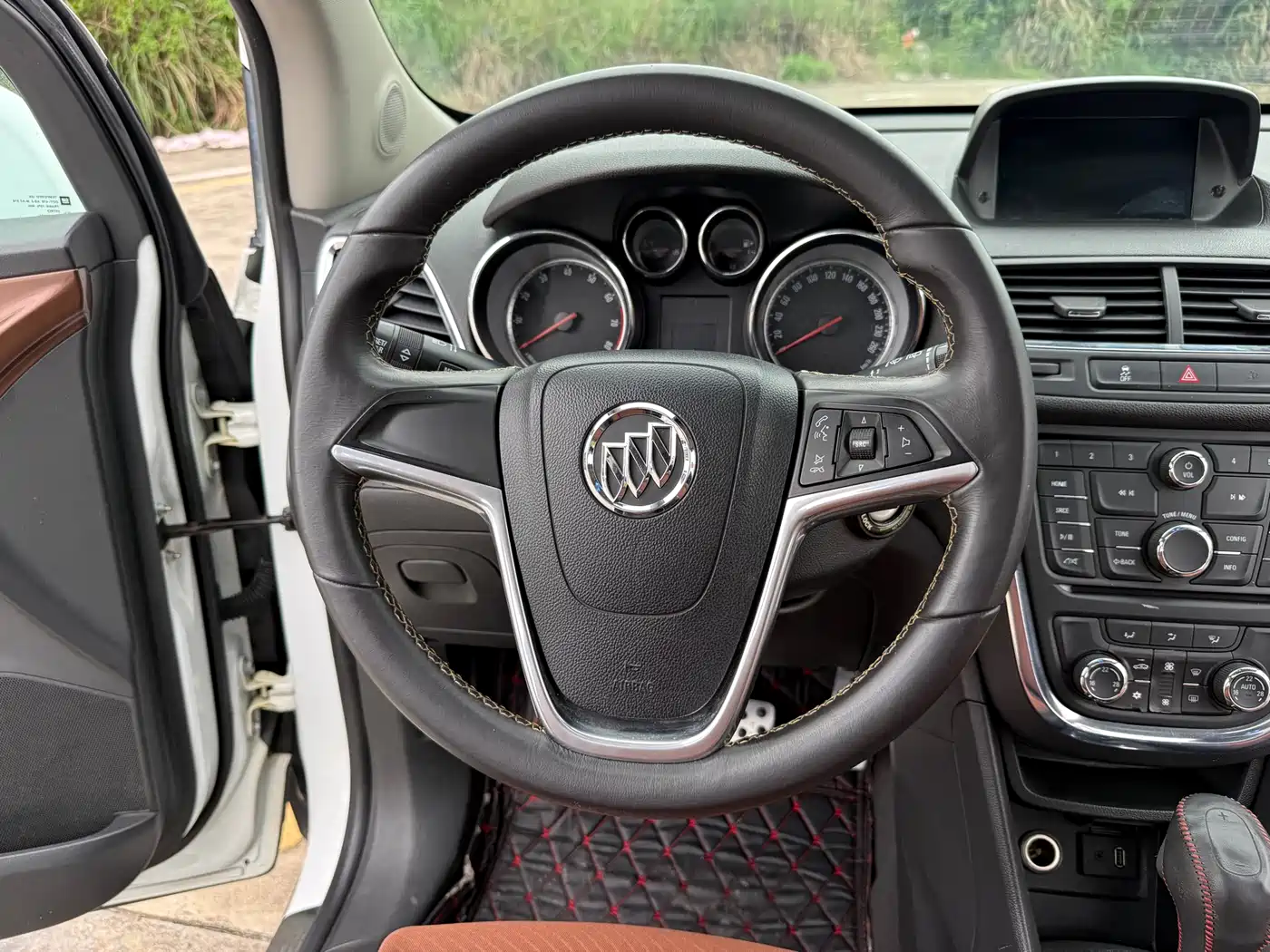 Buick Encore 2013 1.4T Automatic 2WD Elite фото 13