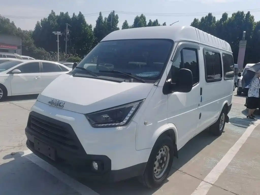 Jiangling Tesun 2019 2.8T Commercial Short Wheelbase Medium Roof 6-Seater China VI JX493
