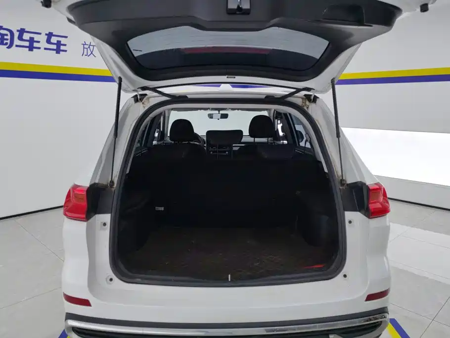 Photo 4 - Haval M6