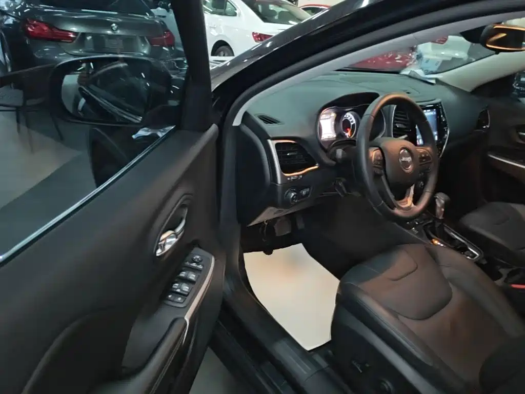 Jeep Cherokee 2021 2020 2.0T AWD Elite Edition
