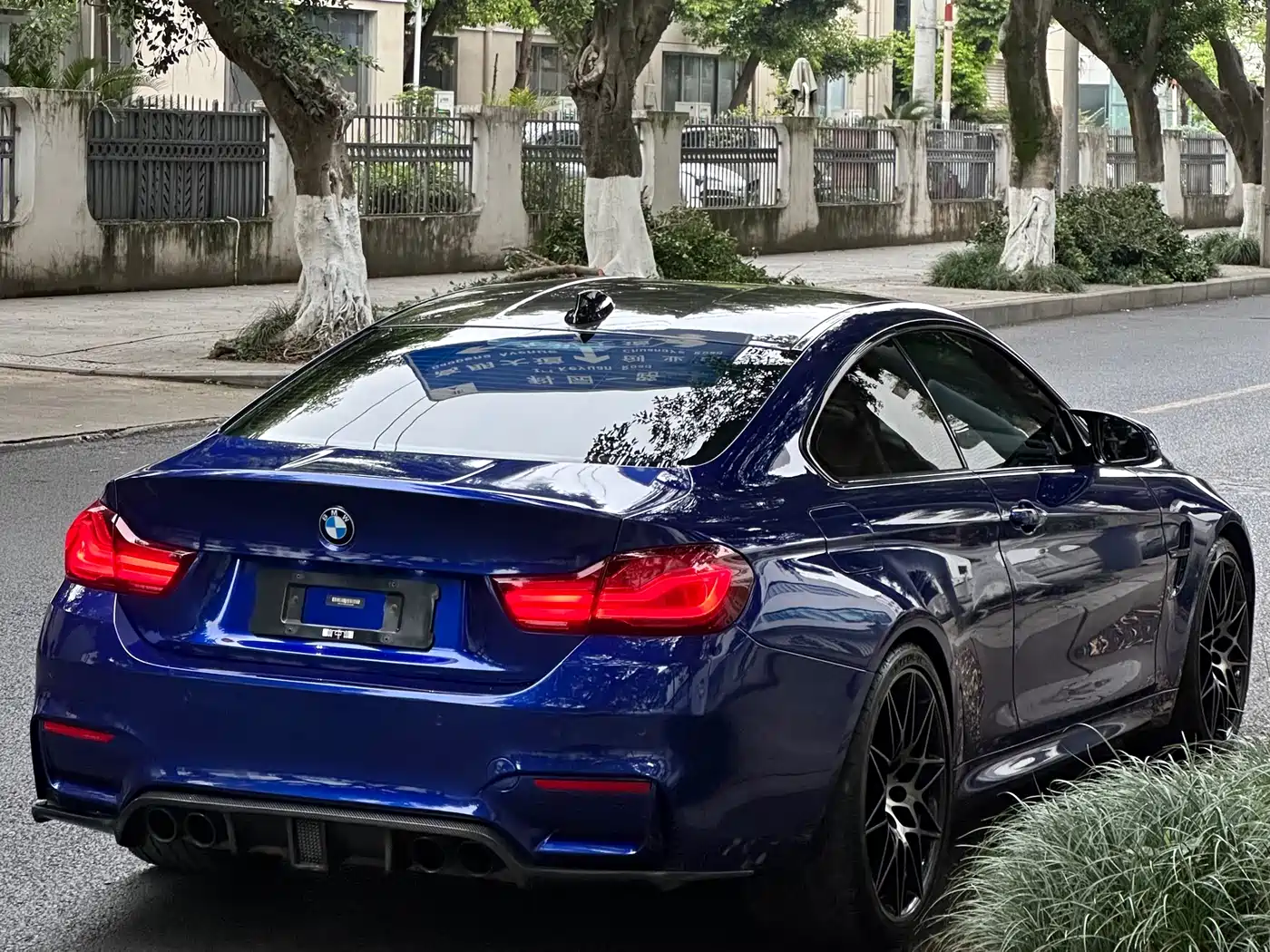 BMW M4 2018 M4 Convertible Coupe Fans Limited Edition фото 3