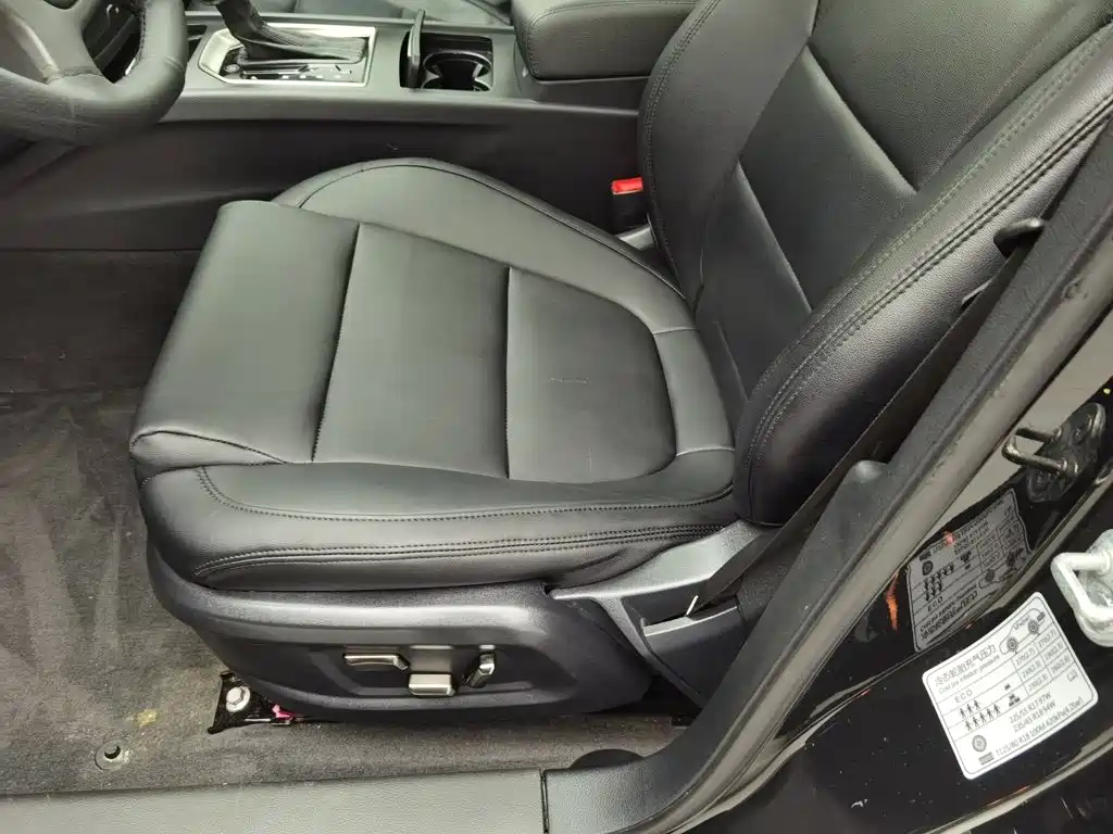 Hongqi H7 2020 2019 1.8T Comfort Edition