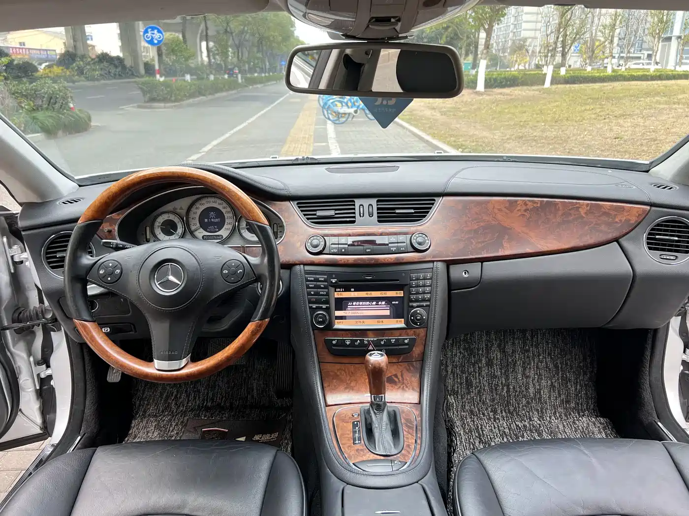Mercedes-Benz CLS 2009 CLS 300 фото 6