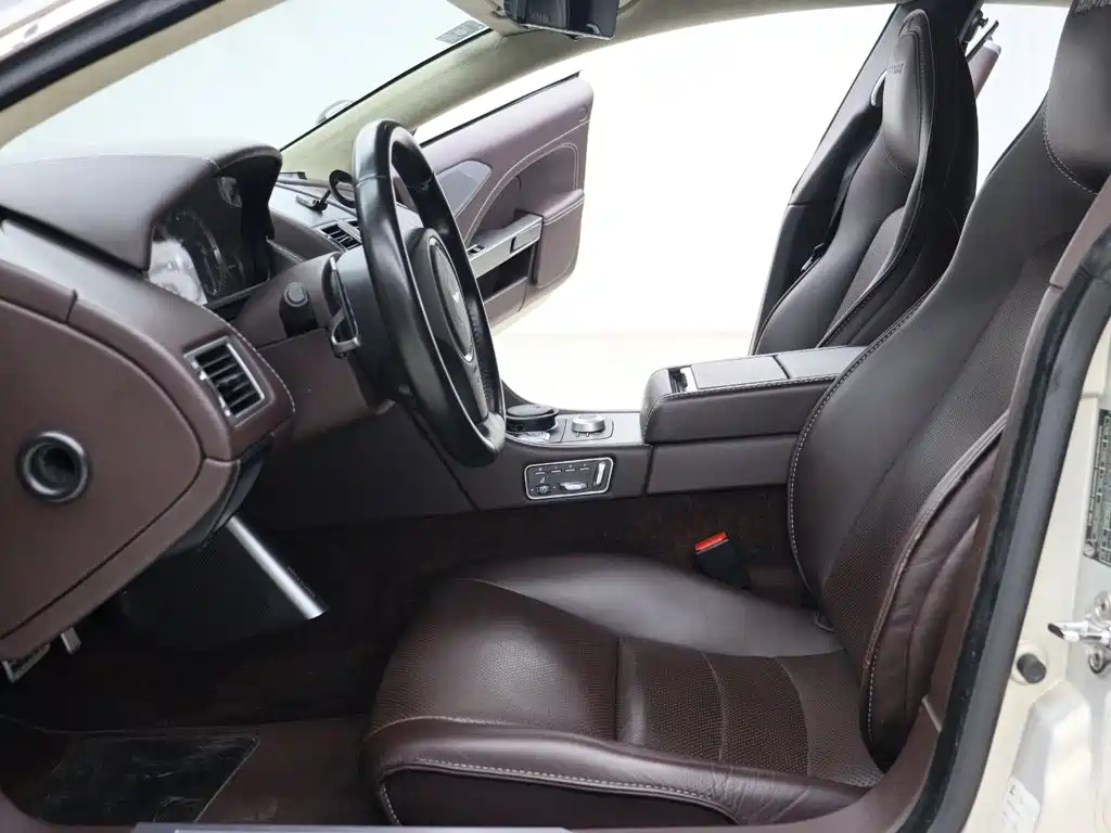 Aston Martin Rapide 2011 2010 6.0L
