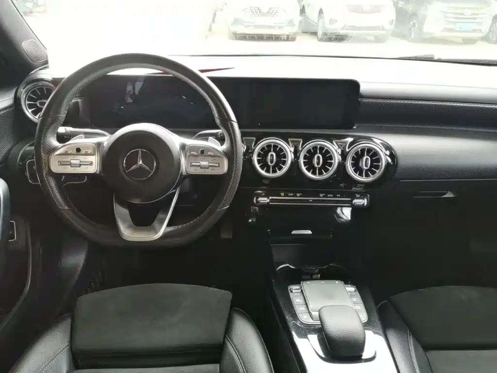 MERCEDES-BENZ CLASS A