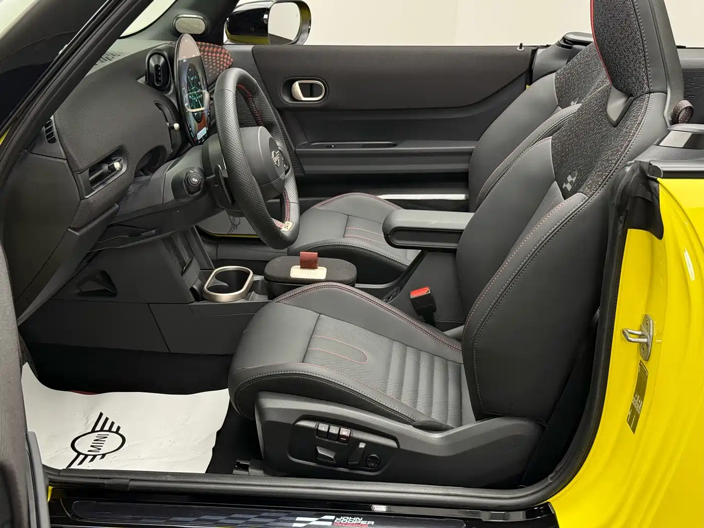 MINI JCW 2025 2025 JOHN COOPER WORKS CABRIO
