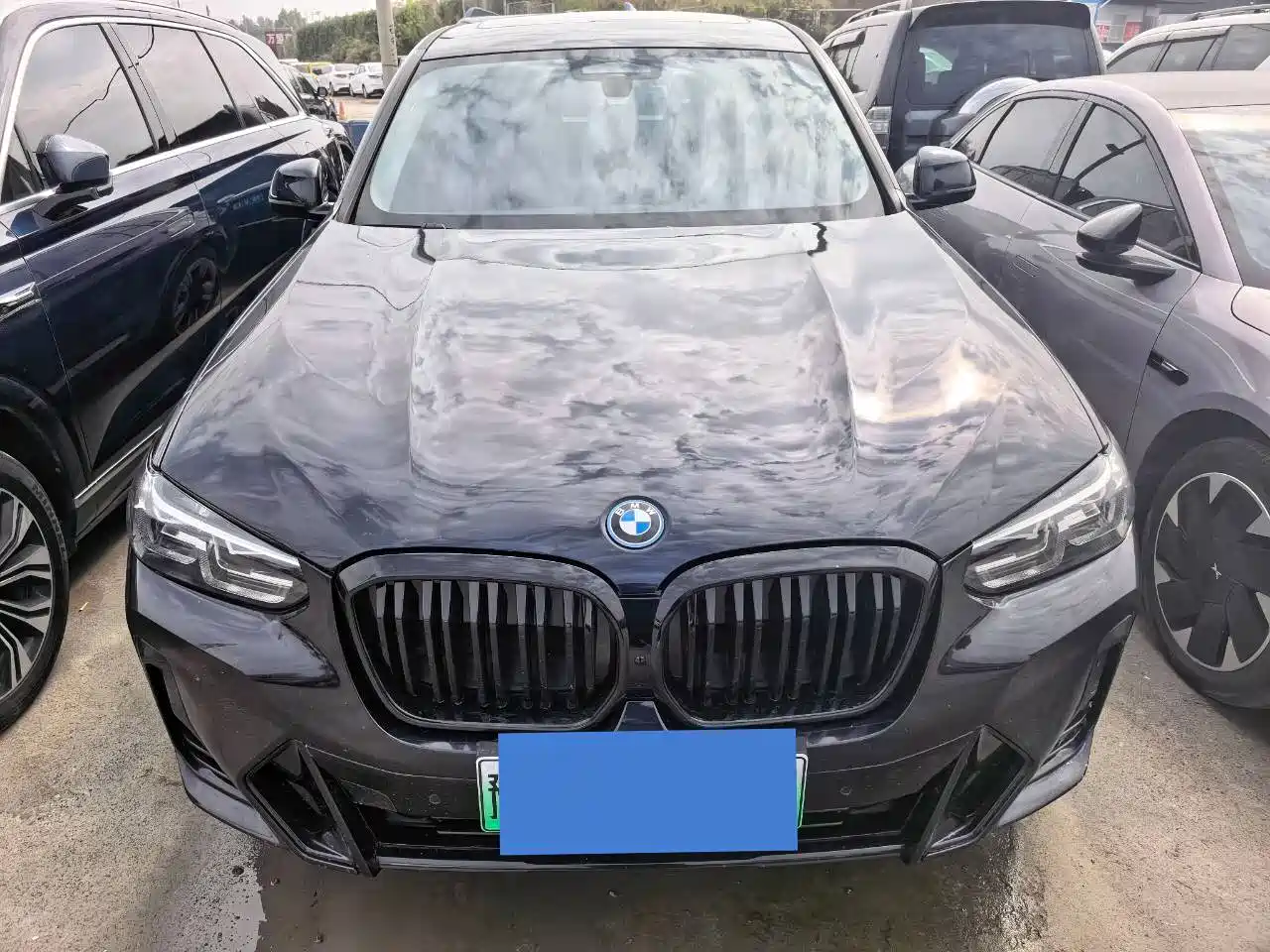 2025 BMW iX3