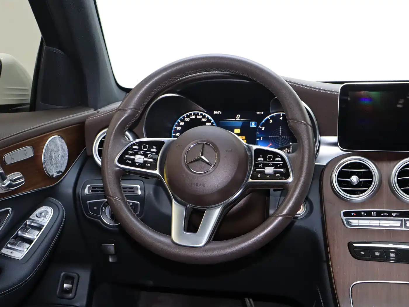 Mercedes-Benz GLC 2020 Facelift GLC 300 L 4MATIC Luxury фото 19