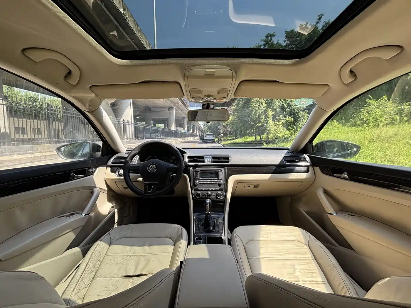 صورة 9 - Volkswagen Passat