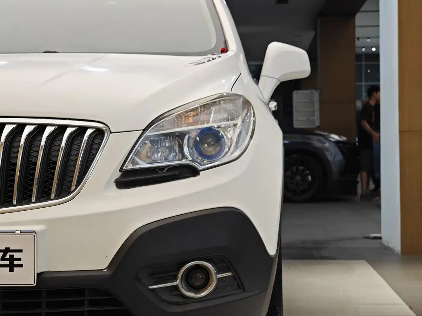 Buick Encore 2014 1.4T Automatic 2WD Urban Elite фото 2