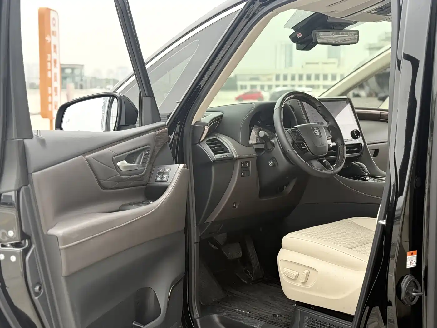 Toyota Vellfire 2024 2024 Crown Hybrid 2.5L Executive Premium Edition