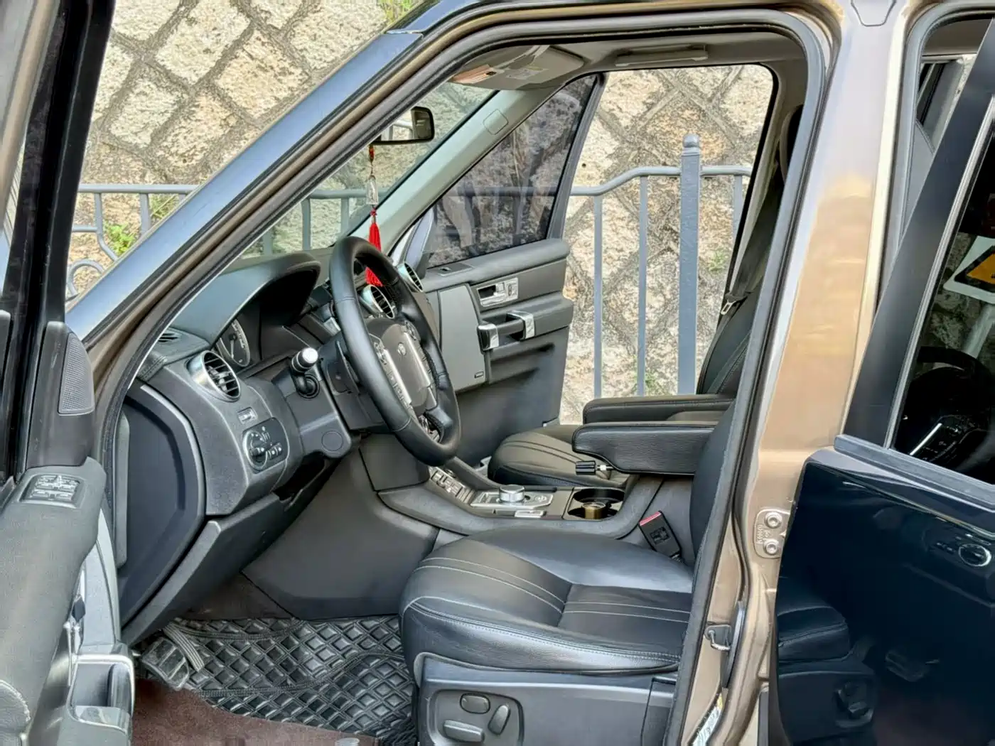Фото 7 - Land Rover Discovery
