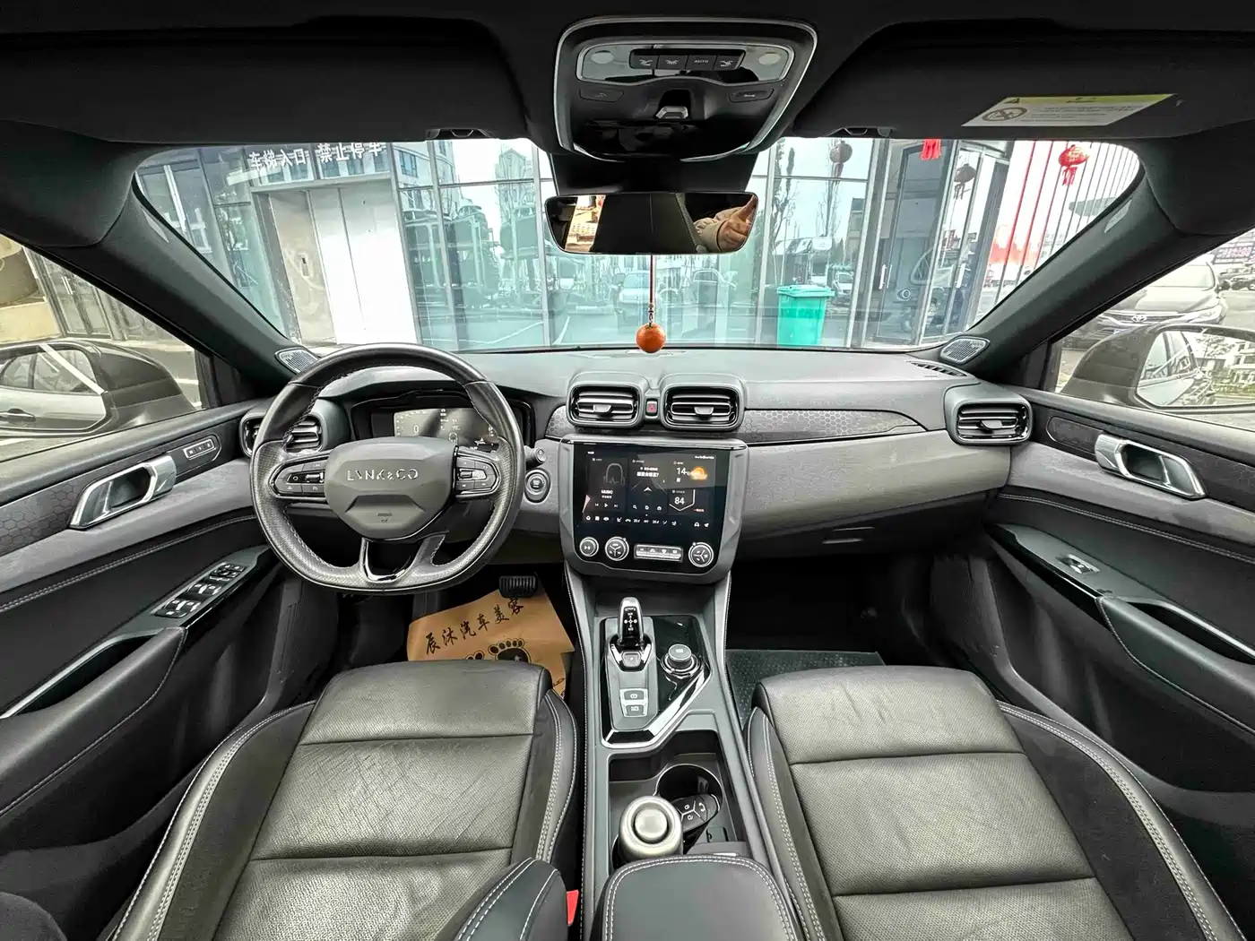 Lynk & Co 02 Hatchback 2022 2.0TD Pro фото 7