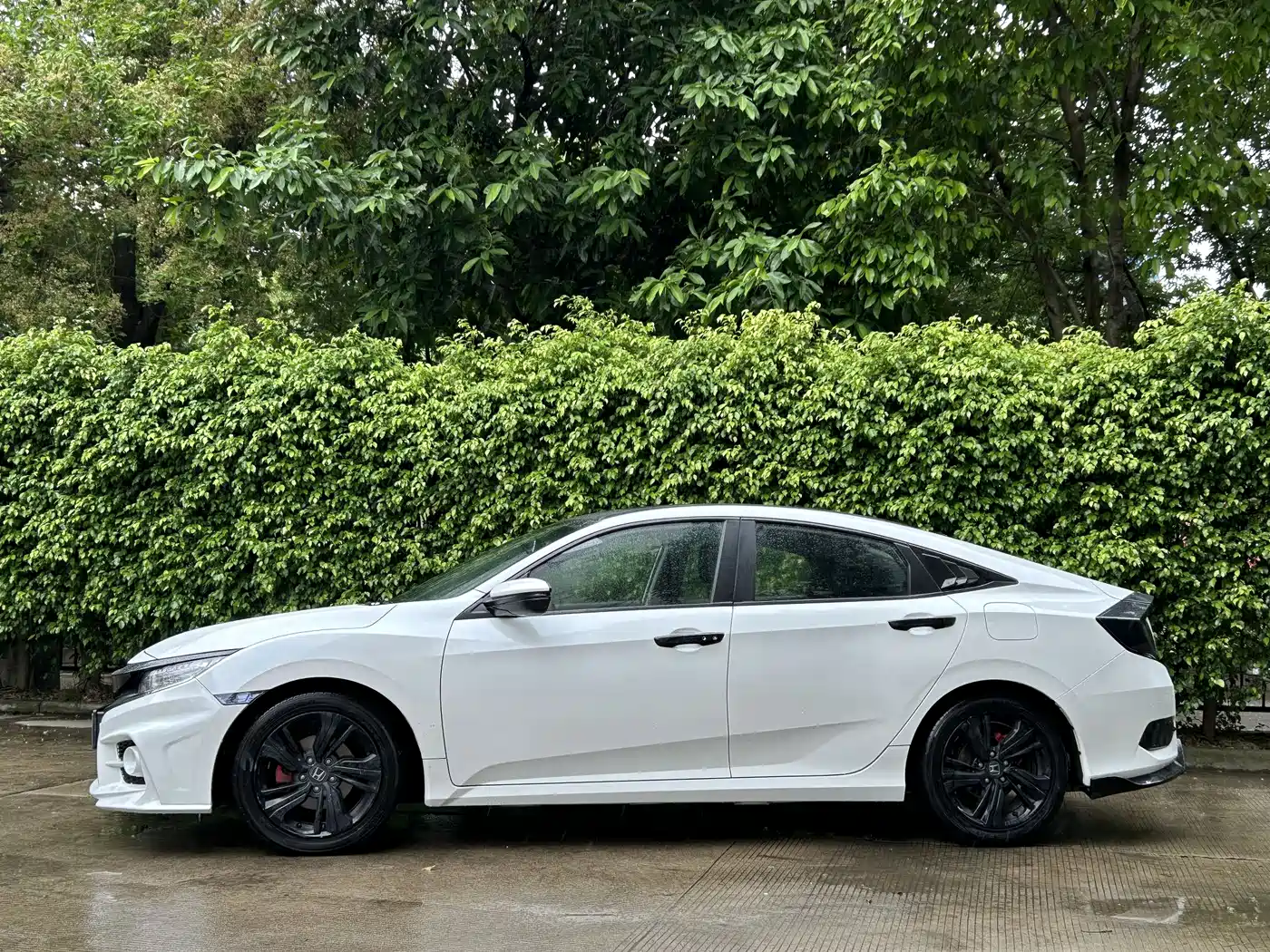 Photo 4 - Honda Civic