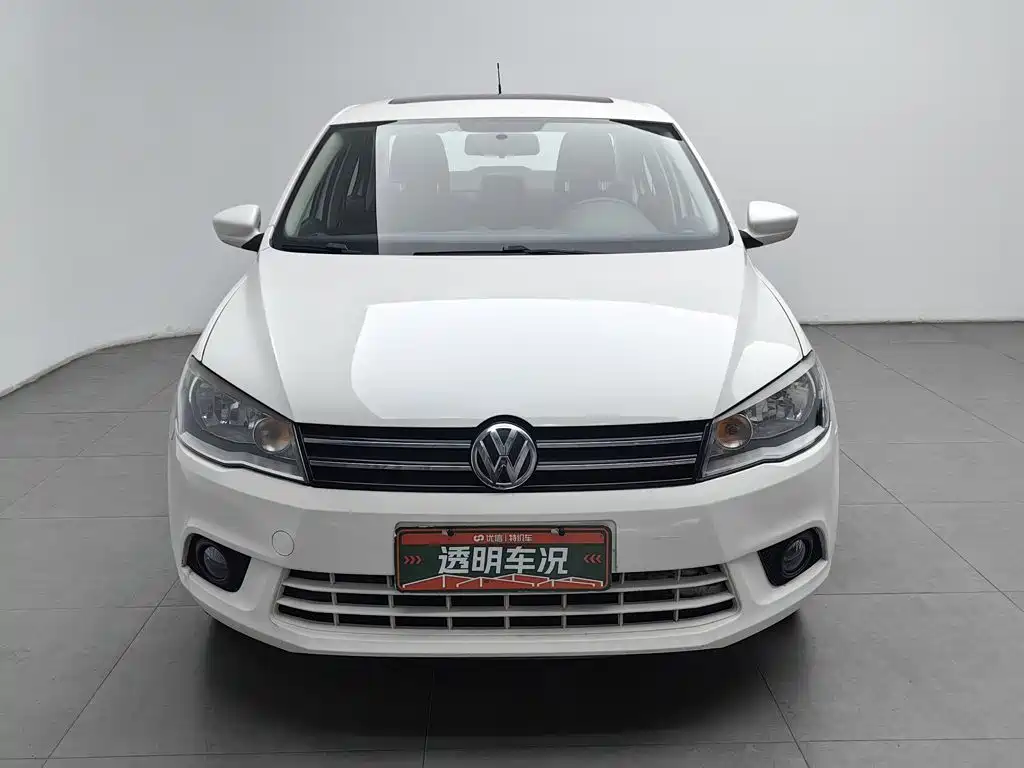 Photo 3 - Volkswagen Jetta