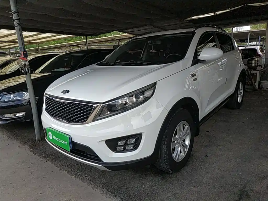 Kia Sportage 2016 2.0L Automatic 2WD GL фото 2