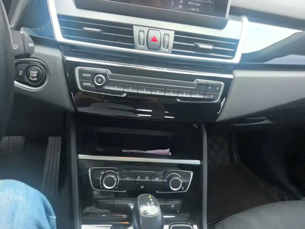 BMW 2 Series Touring 2019 2018 218i Sport Line