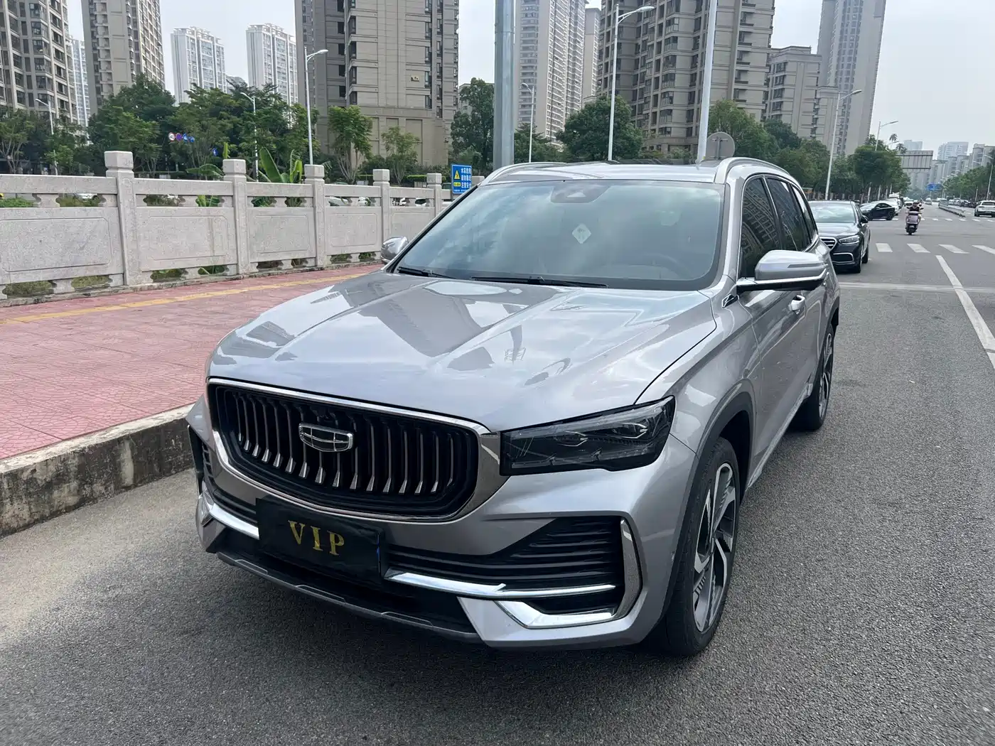 Фото 1 - Geely Monjaro