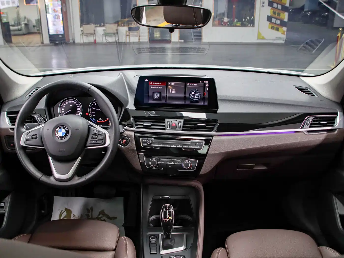 BMW X1 2022 sDrive20Li Fashion фото 4