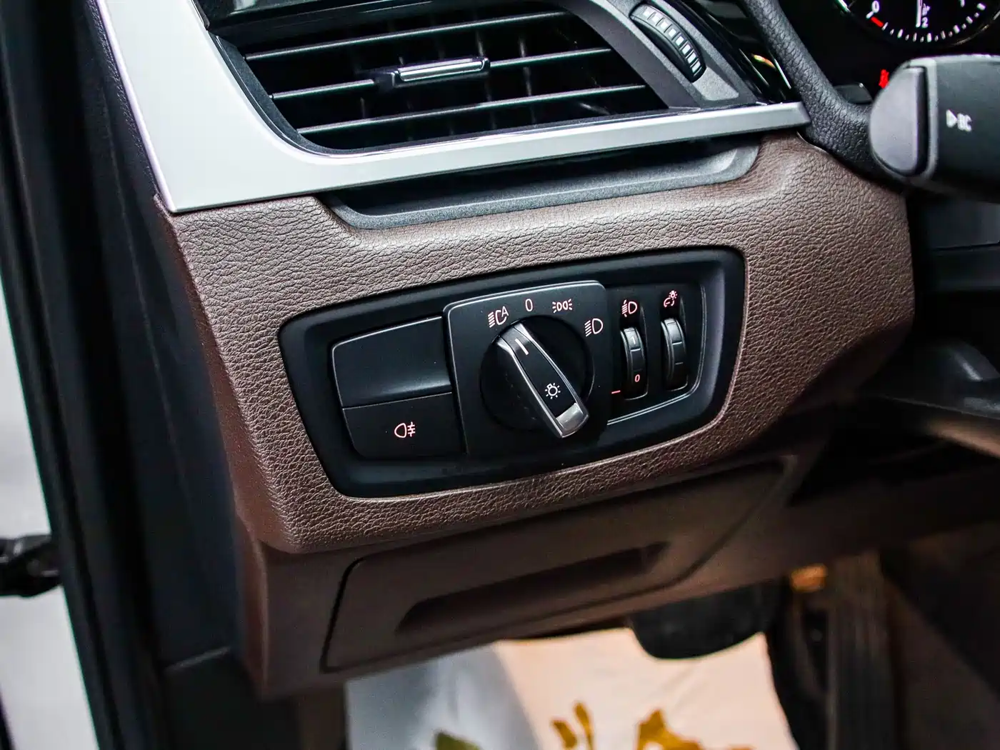 BMW X1 2022 sDrive20Li Fashion фото 7