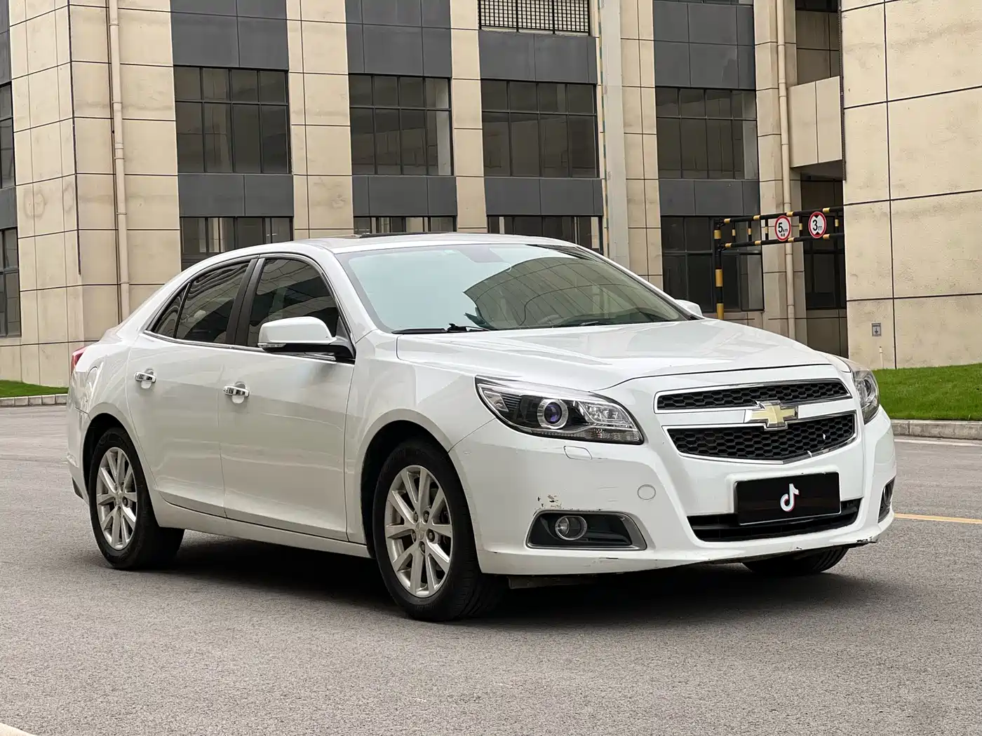 Chevrolet Malibu 2013 2.4L Automatic Flagship Edition фото 3
