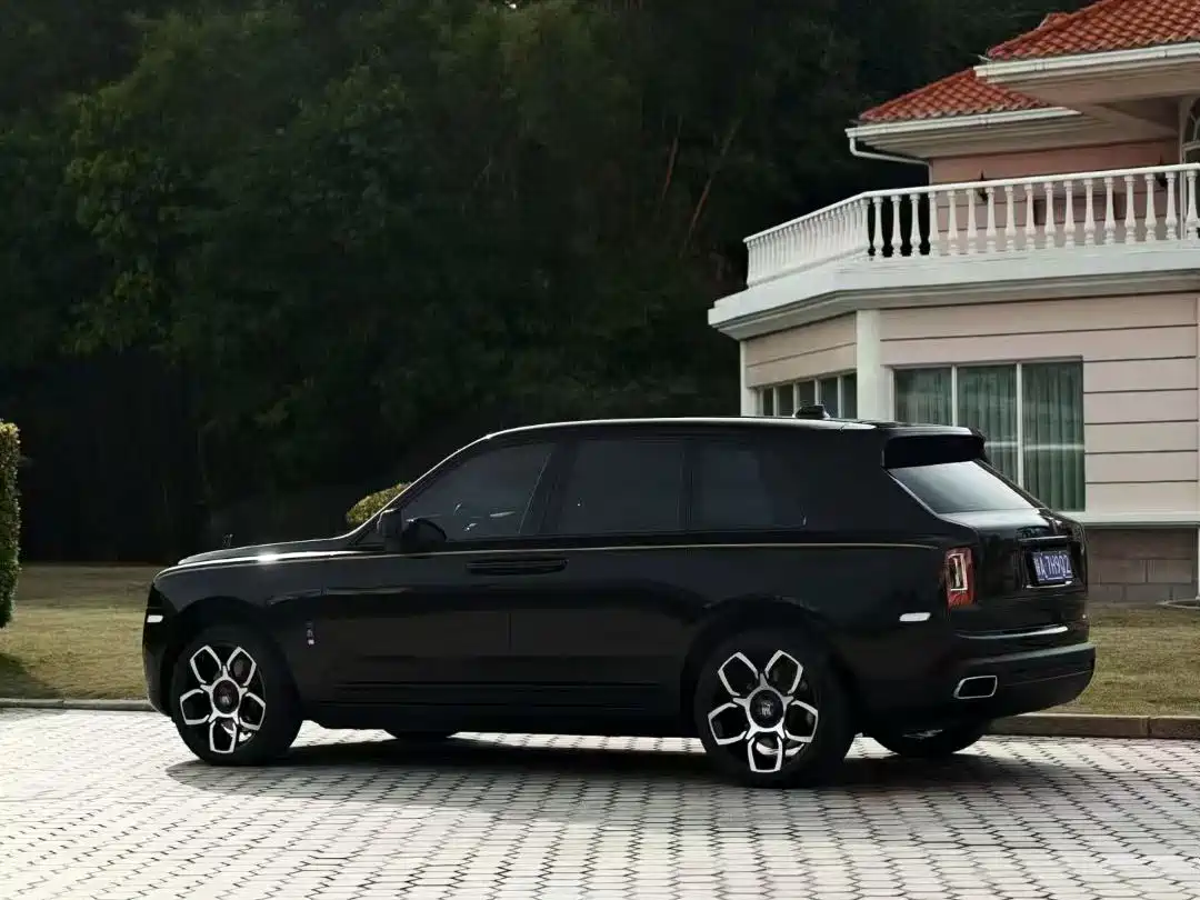 Rolls-Royce Cullinan 2018 4-Seater Version фото 2