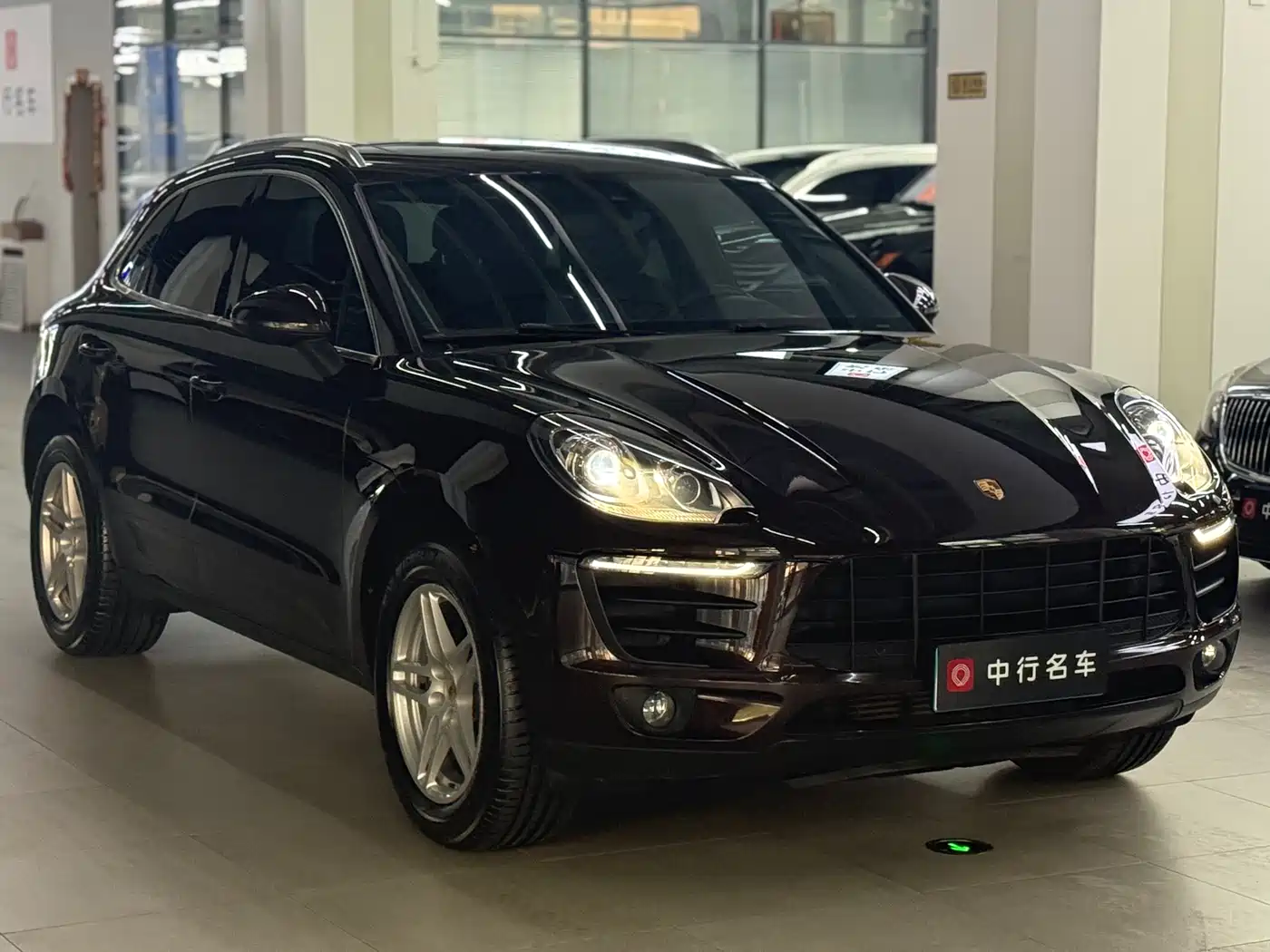 Porsche Macan 2017 Macan 2.0T фото 3