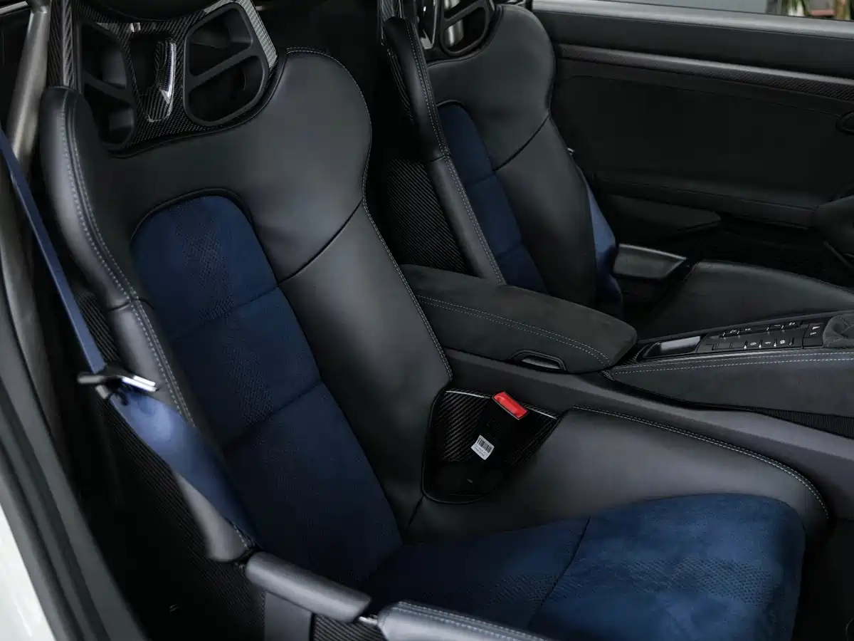 Porsche 718 2022 Cayman GT4 RS 4.0L фото 23