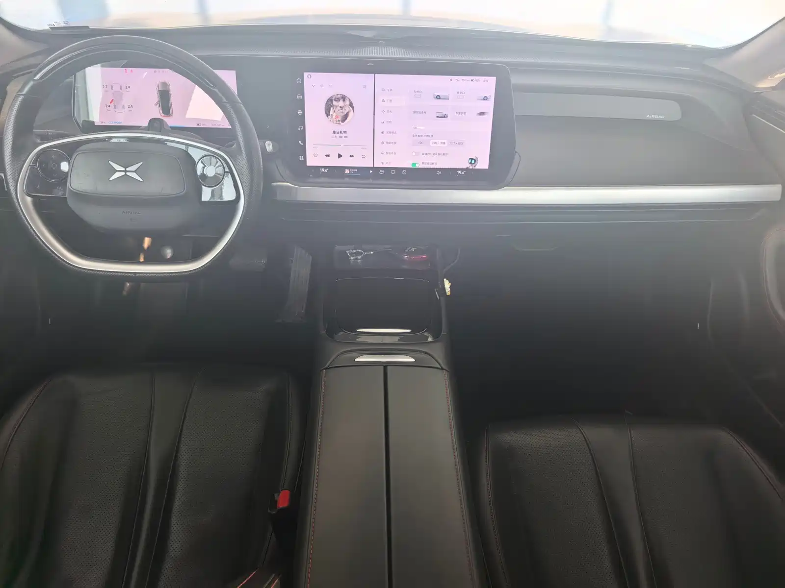 Фото 20 - XPeng P7