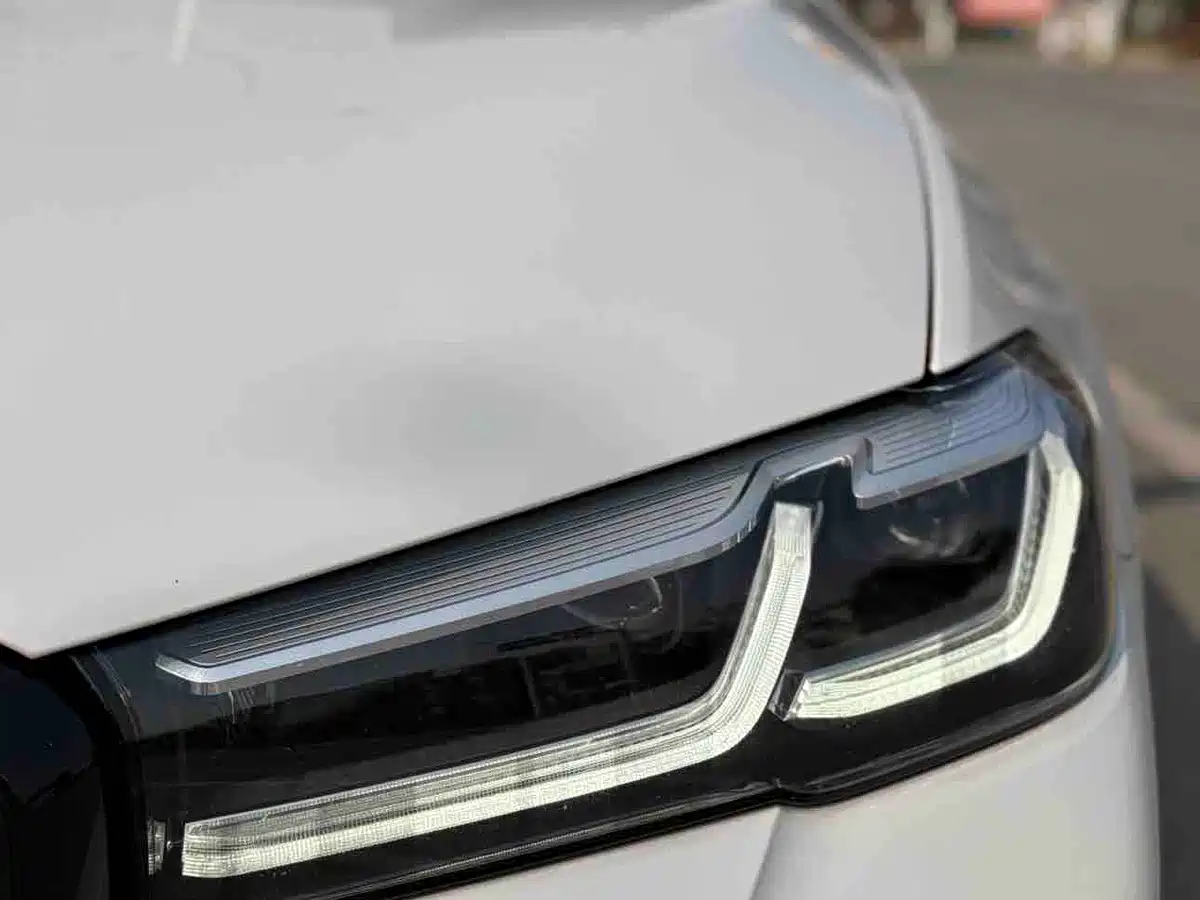 Фото 32 - BMW 5 Series