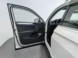 صورة 8 - Volkswagen Tiguan L