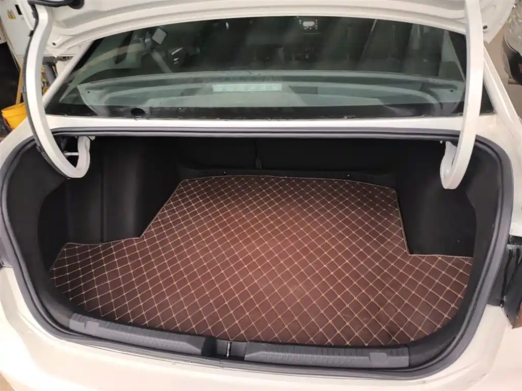 Volkswagen Lavida 2022 1.5L Auto Comfort Edition фото 19