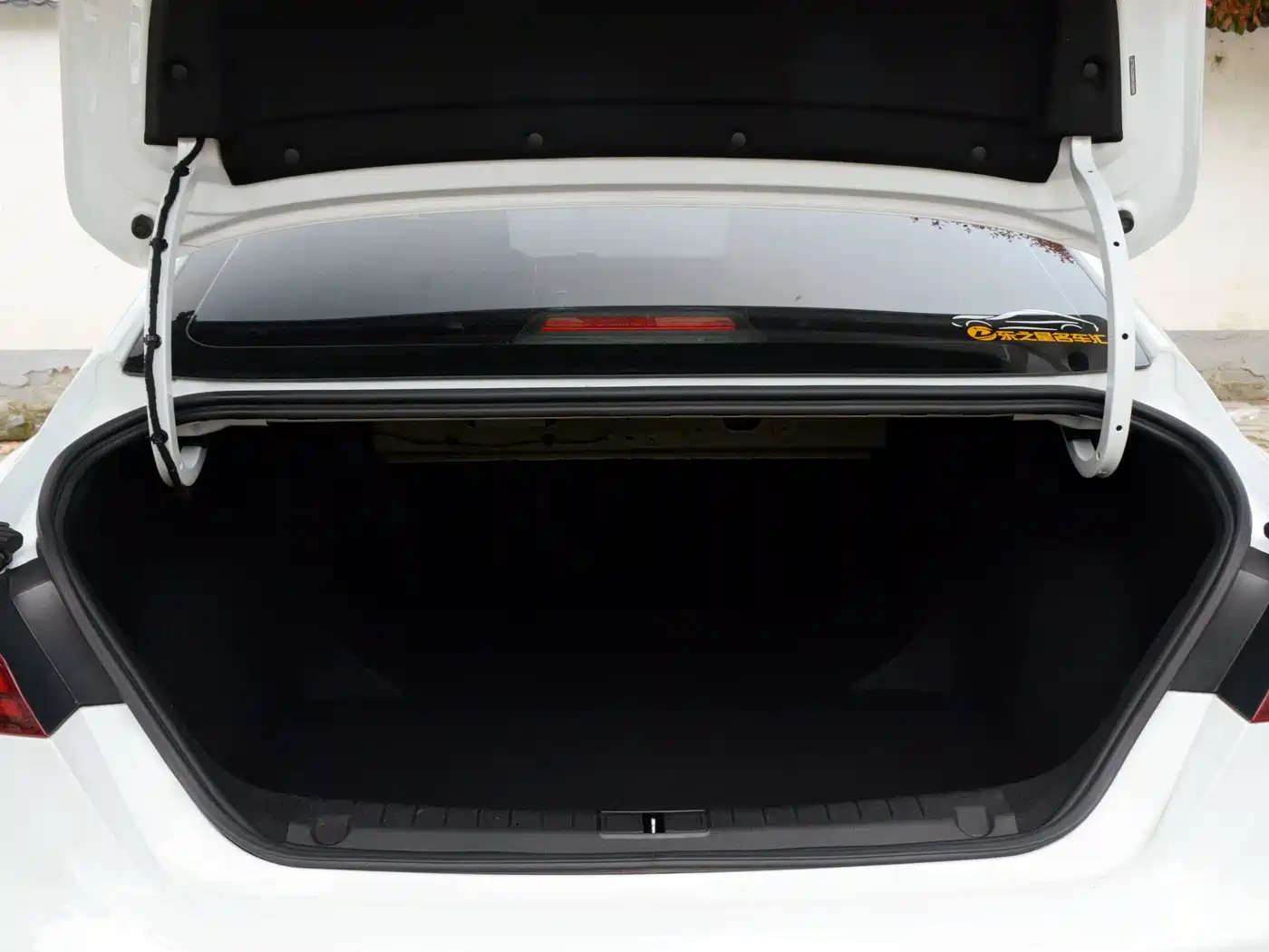 GEELY AUTOMOBILE BINRUI