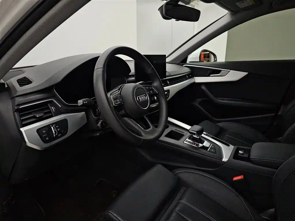Audi A4L 2023 40 TFSI Fashion Dynamic фото 6