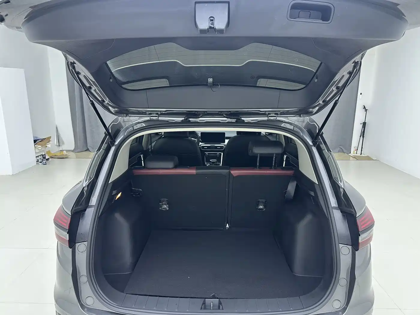 GEELY AUTOMOBILE BINYUE