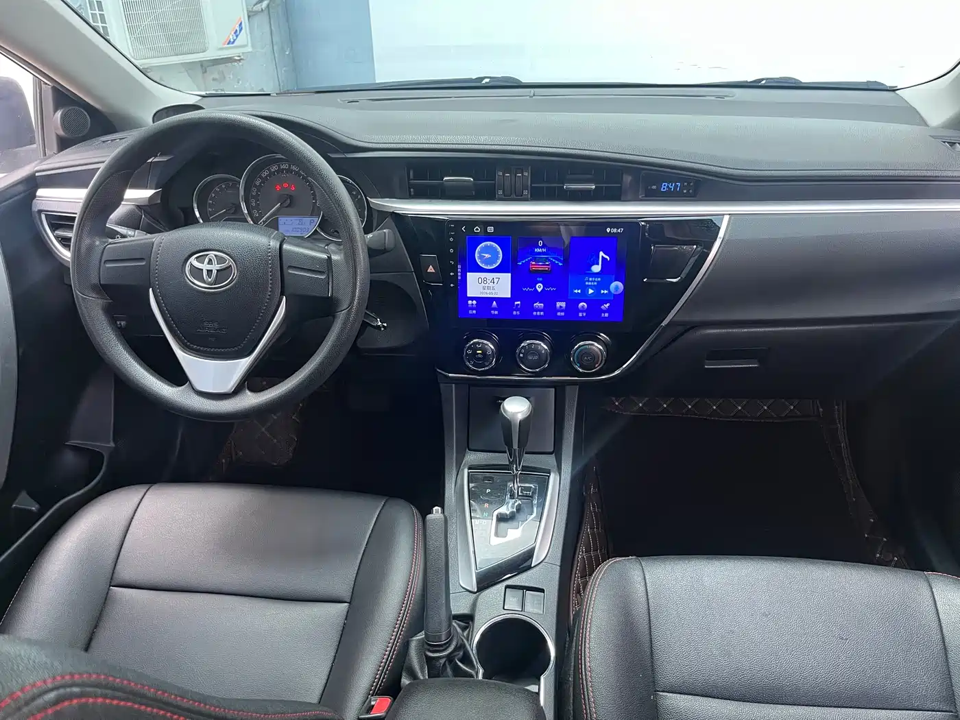 Toyota Corolla 2017 Facelift 1.6L S-CVT GL фото 5