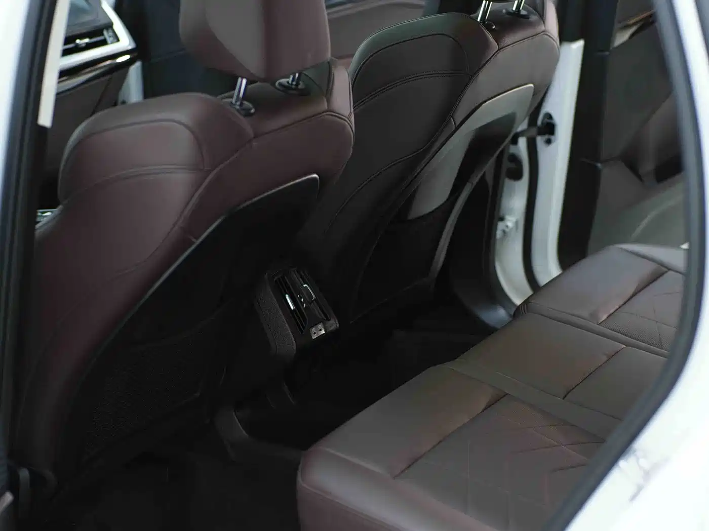 BMW X1 2023 sDrive20Li X Design Package фото 28