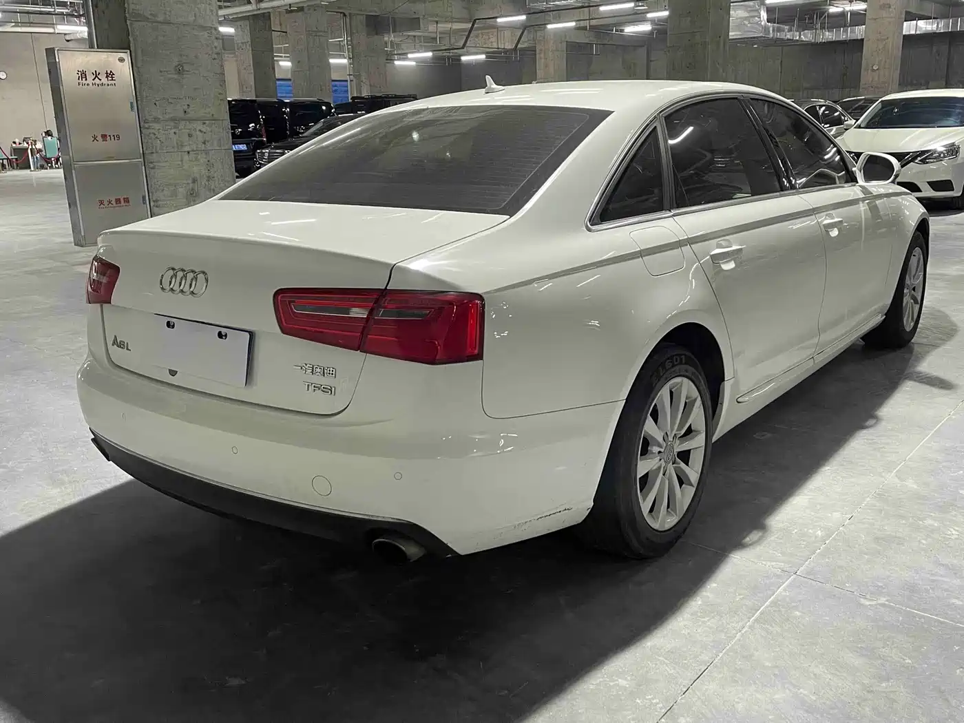 Photo 14 - Audi A6L