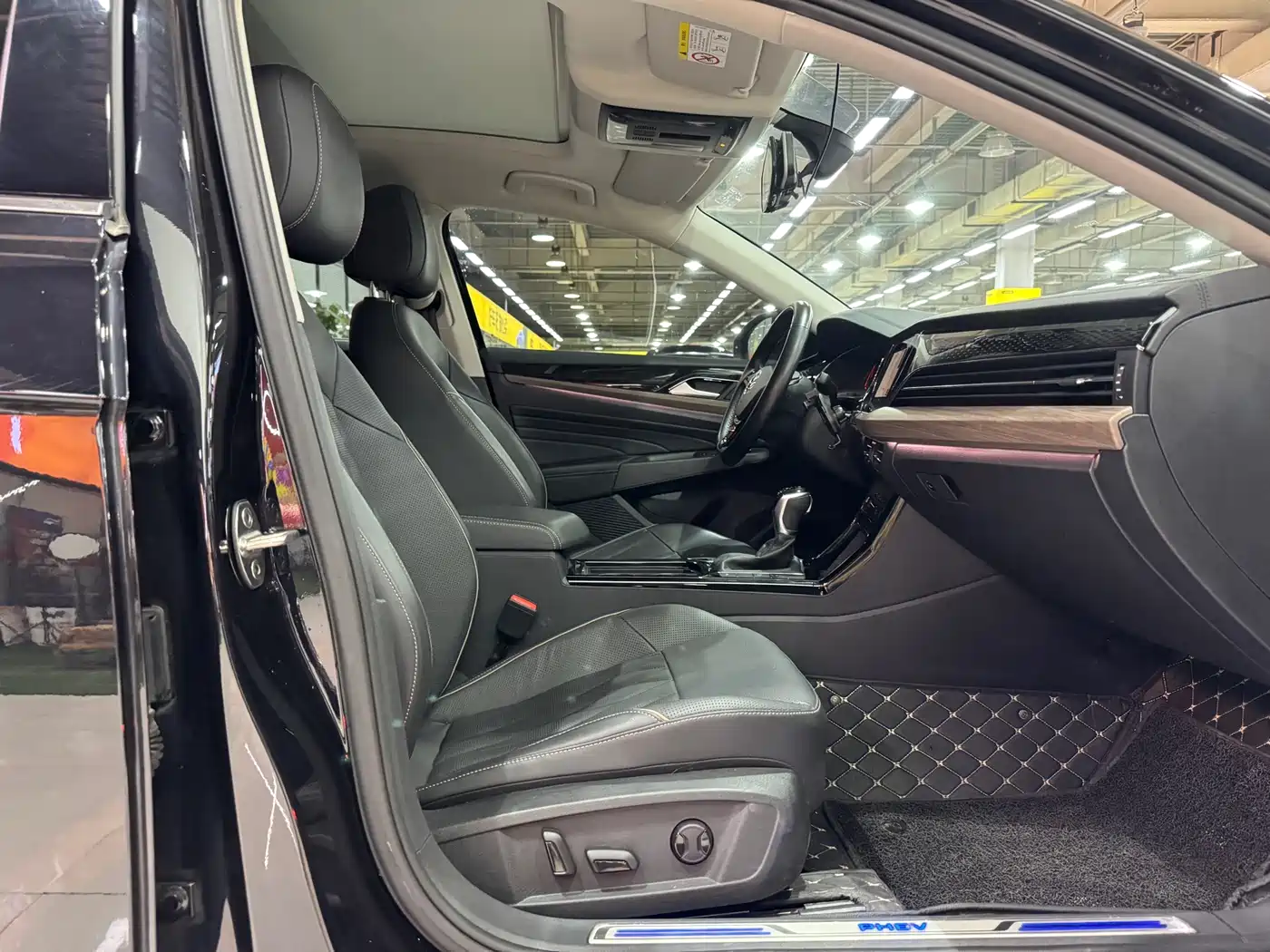 VOLKSWAGEN PASSAT NEW ENERGY