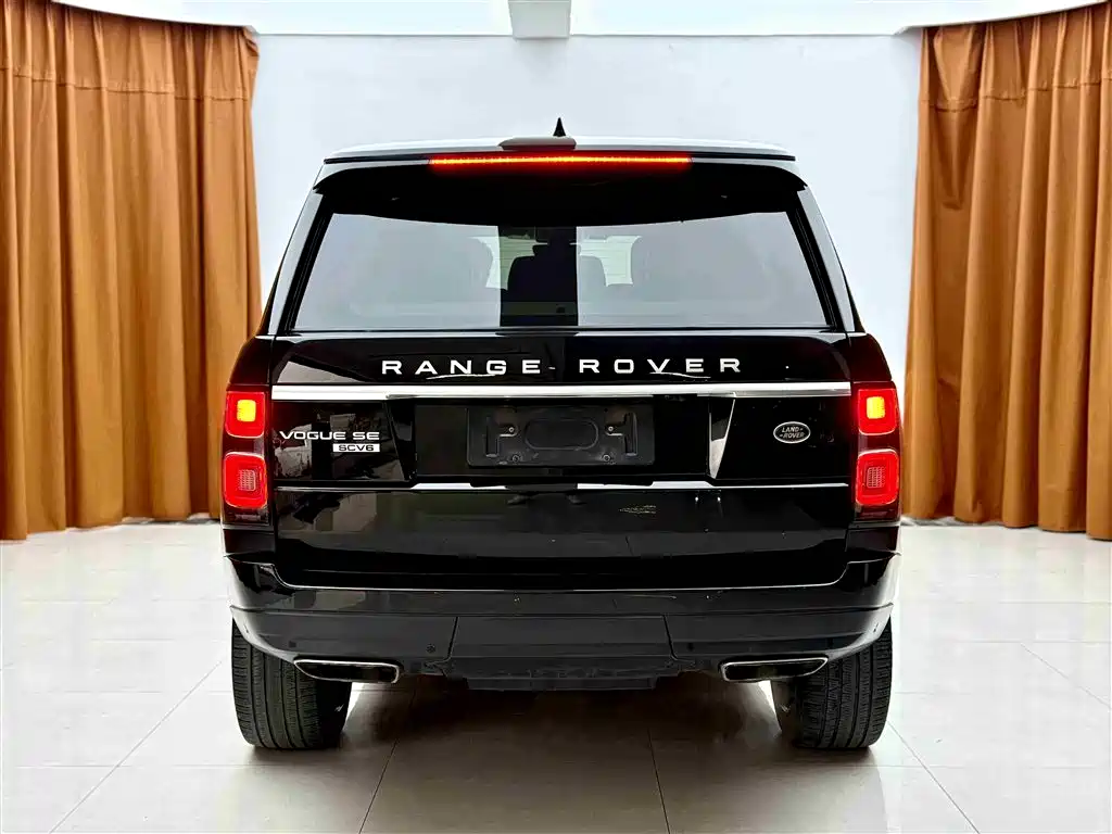 Land Rover Range Rover 2018 3.0 SC V6 Vogue SE Genesis Extended Edition фото 5