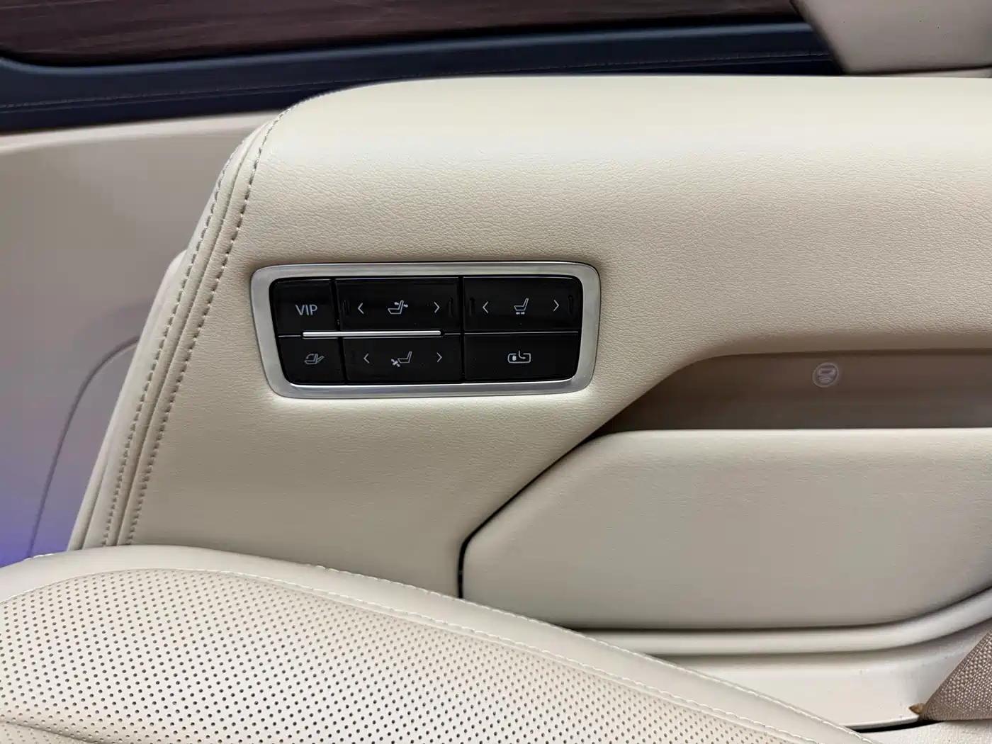 Buick Century 2023 2.0T 7-seater Premium фото 33