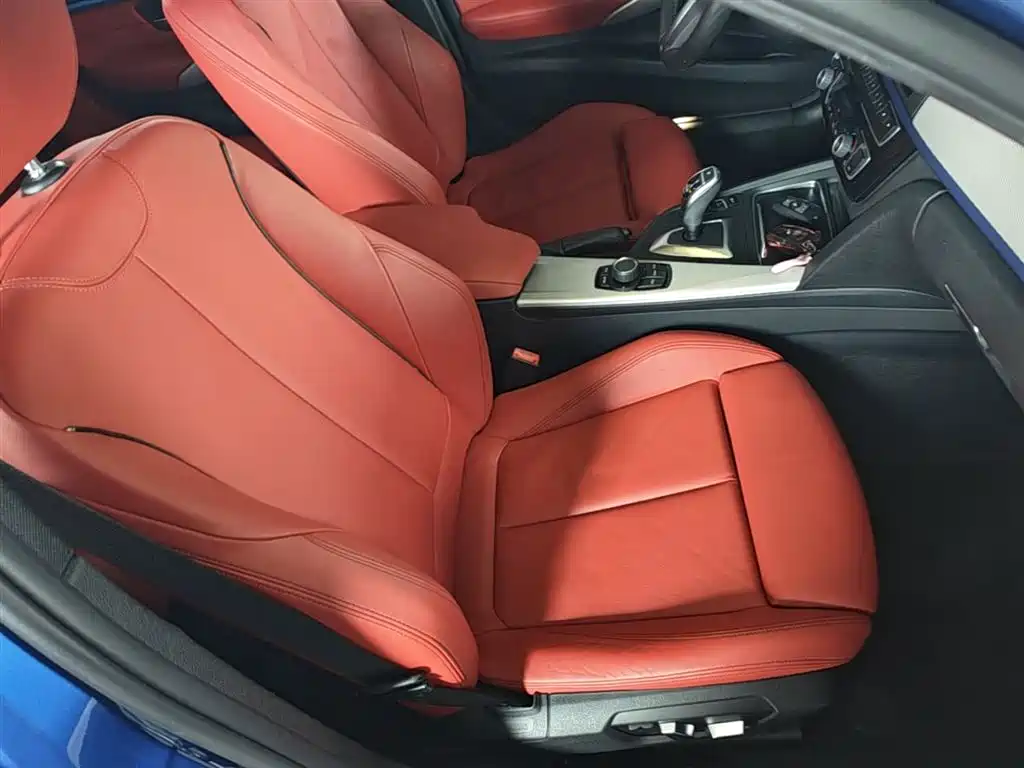 BMW 3 Series 2019 320i M Sport Package фото 20