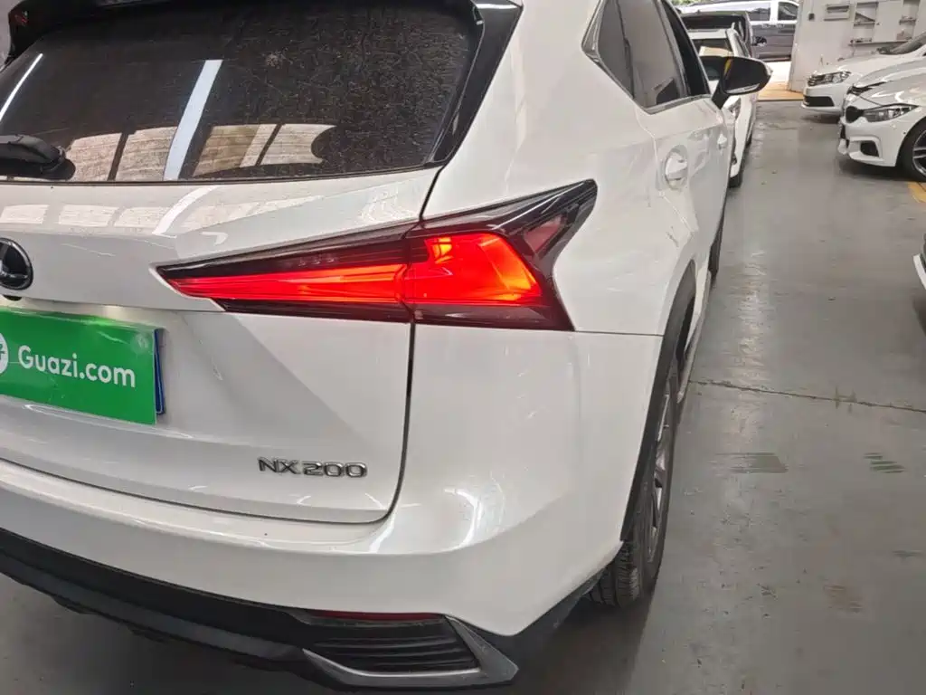Фото 8 - Lexus NX