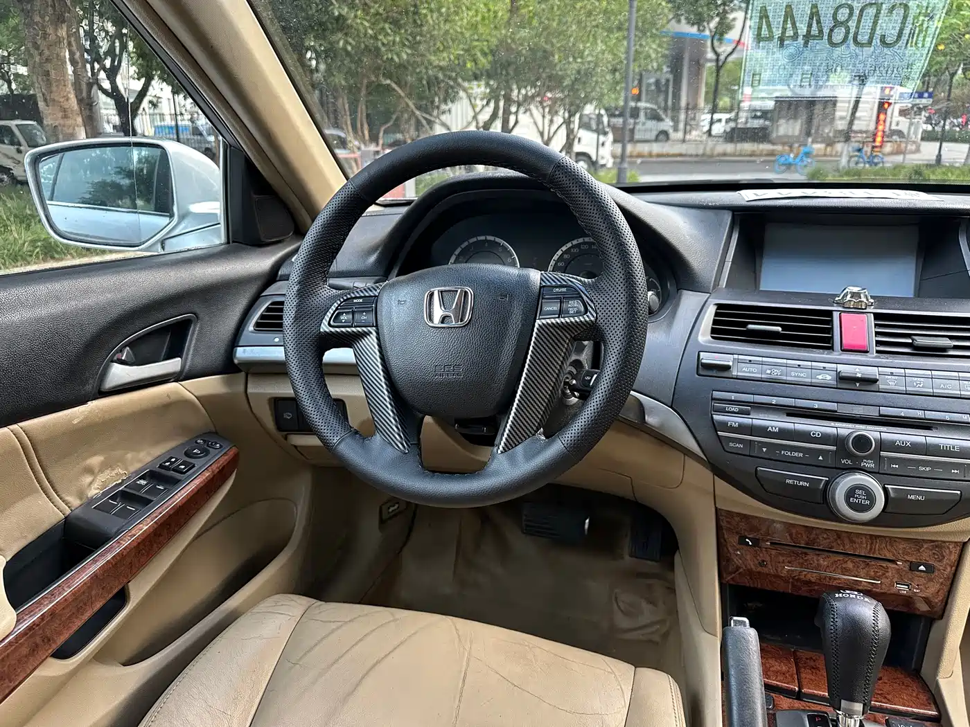 Фото 12 - Honda Accord